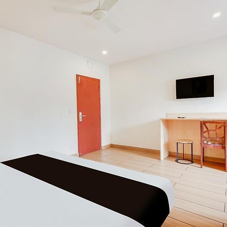 Super Townhouse Visakhapatnam 호텔 외부 사진