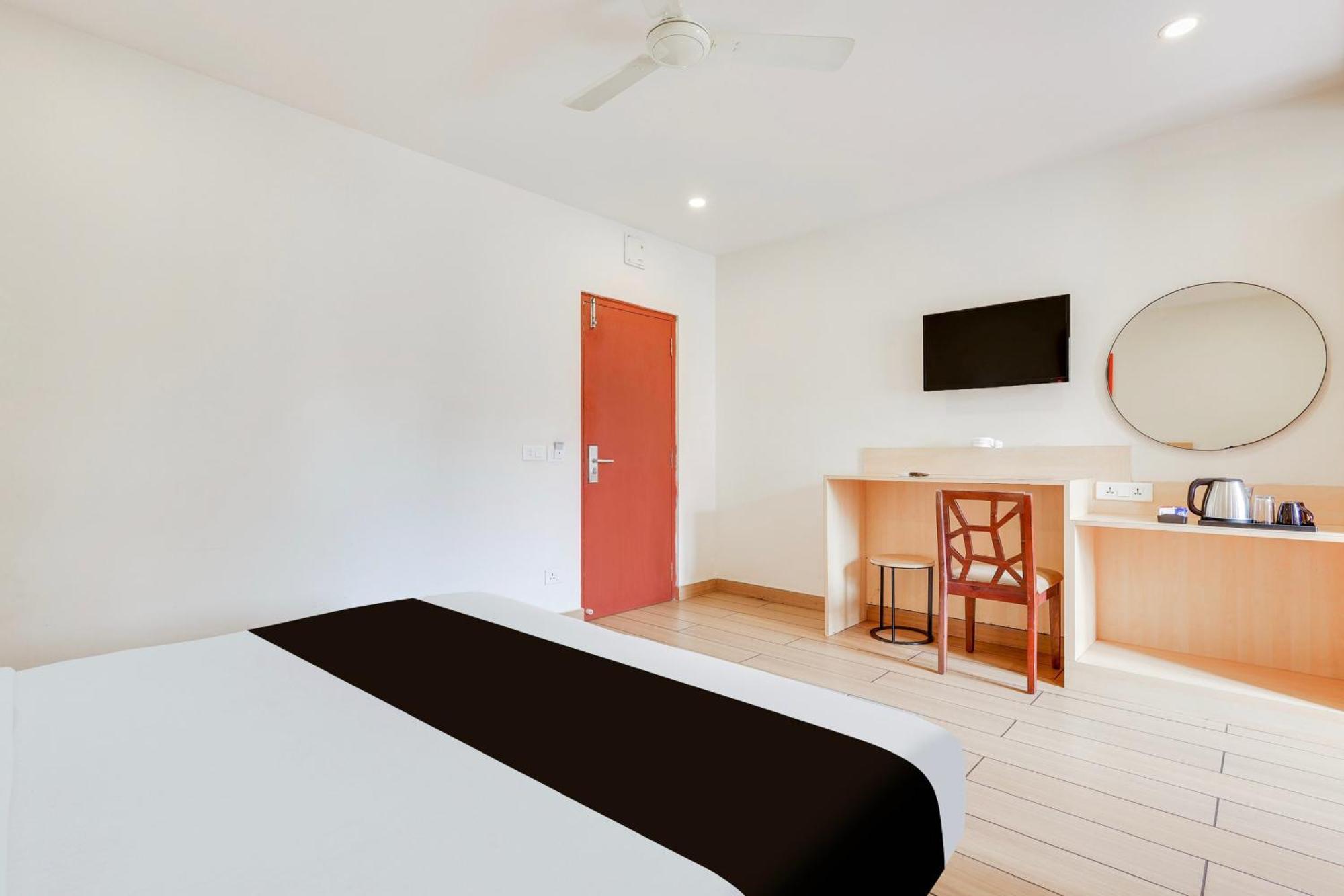Super Townhouse Visakhapatnam 호텔 외부 사진