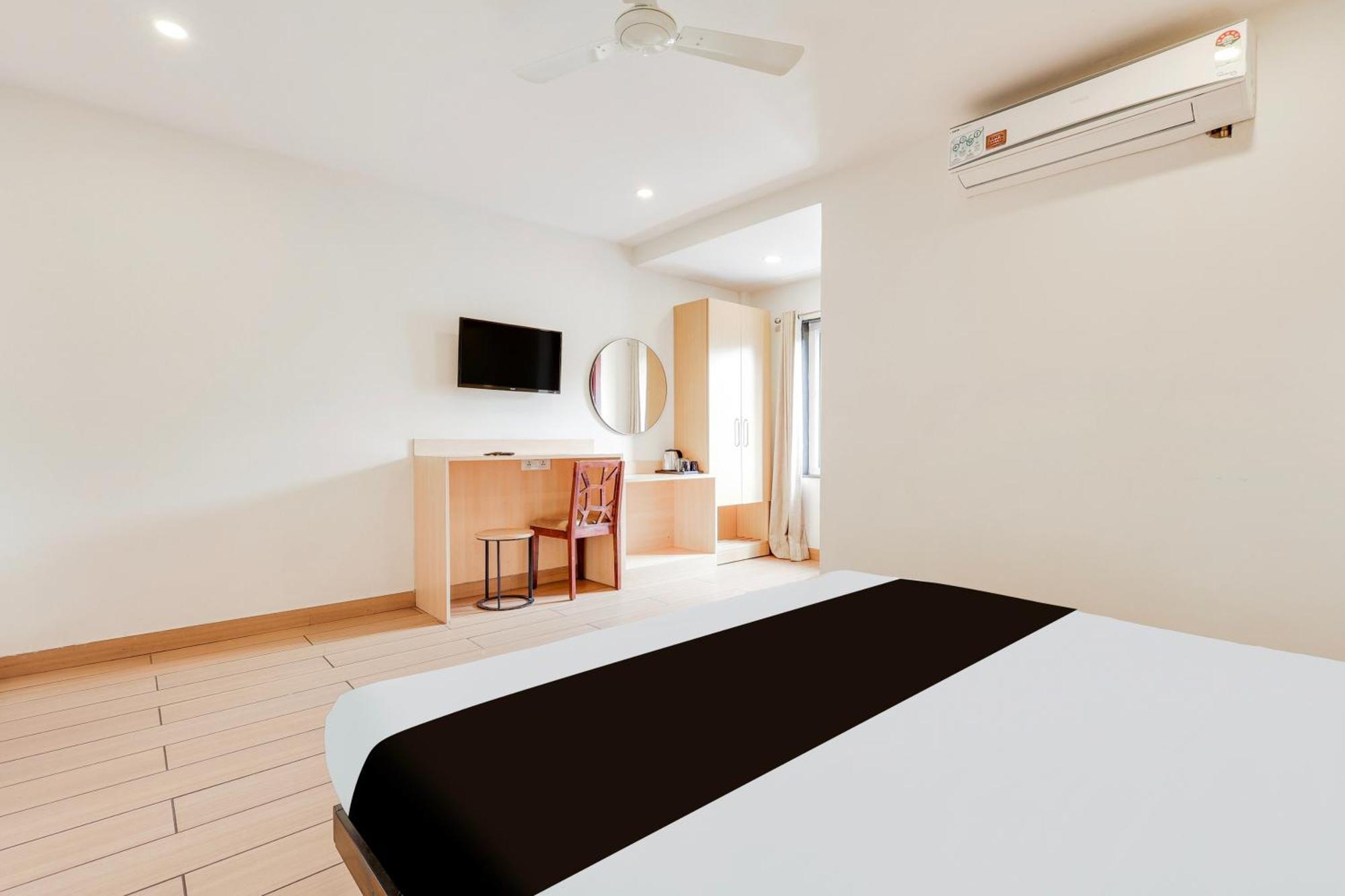 Super Townhouse Visakhapatnam 호텔 외부 사진