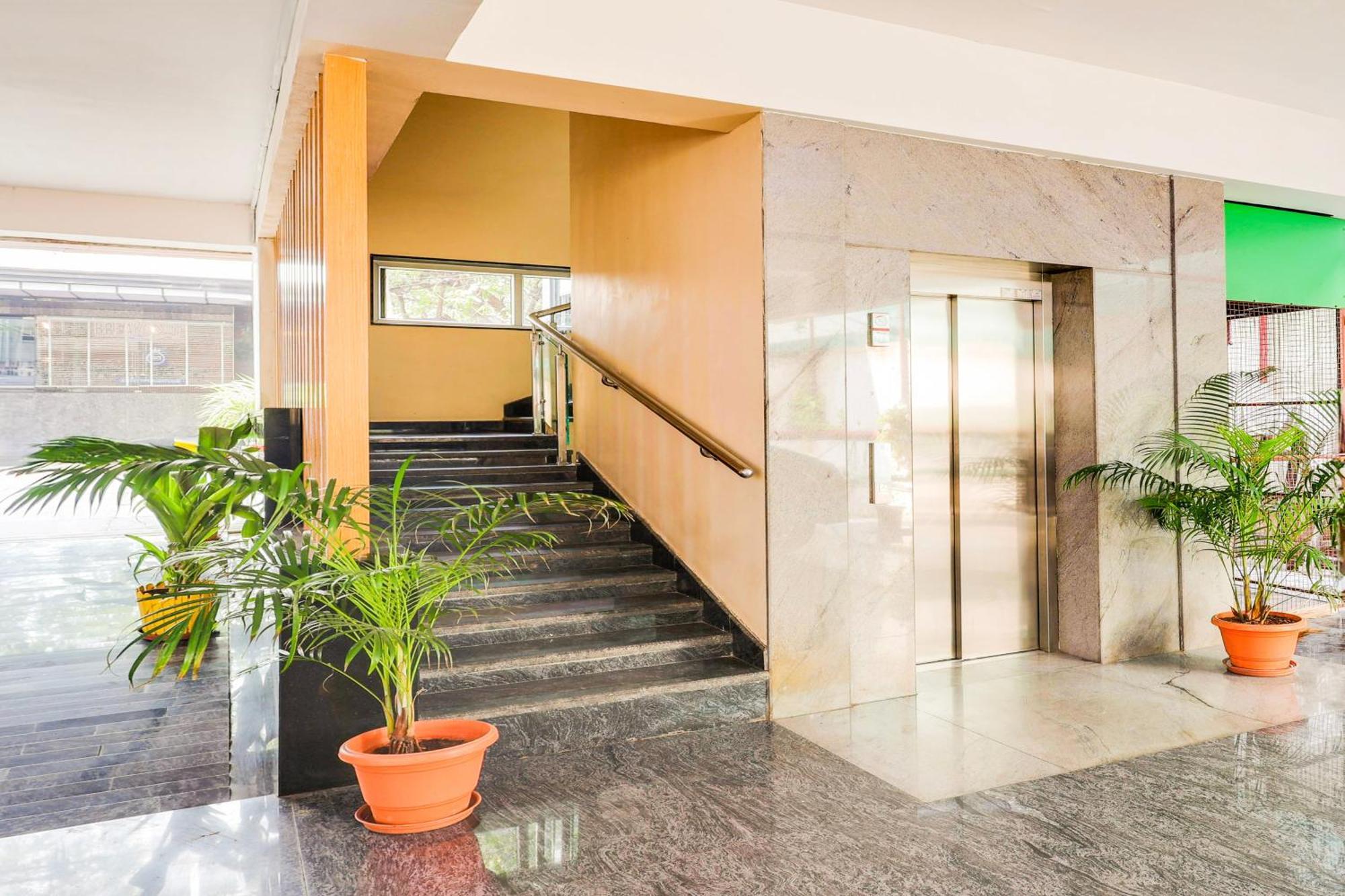 Super Townhouse Visakhapatnam 호텔 외부 사진